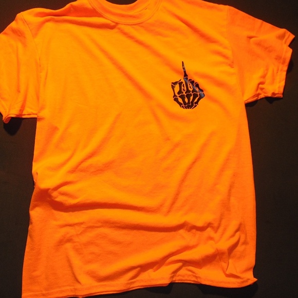 forever 21 skull hand t-shirt - Picture 6 of 7